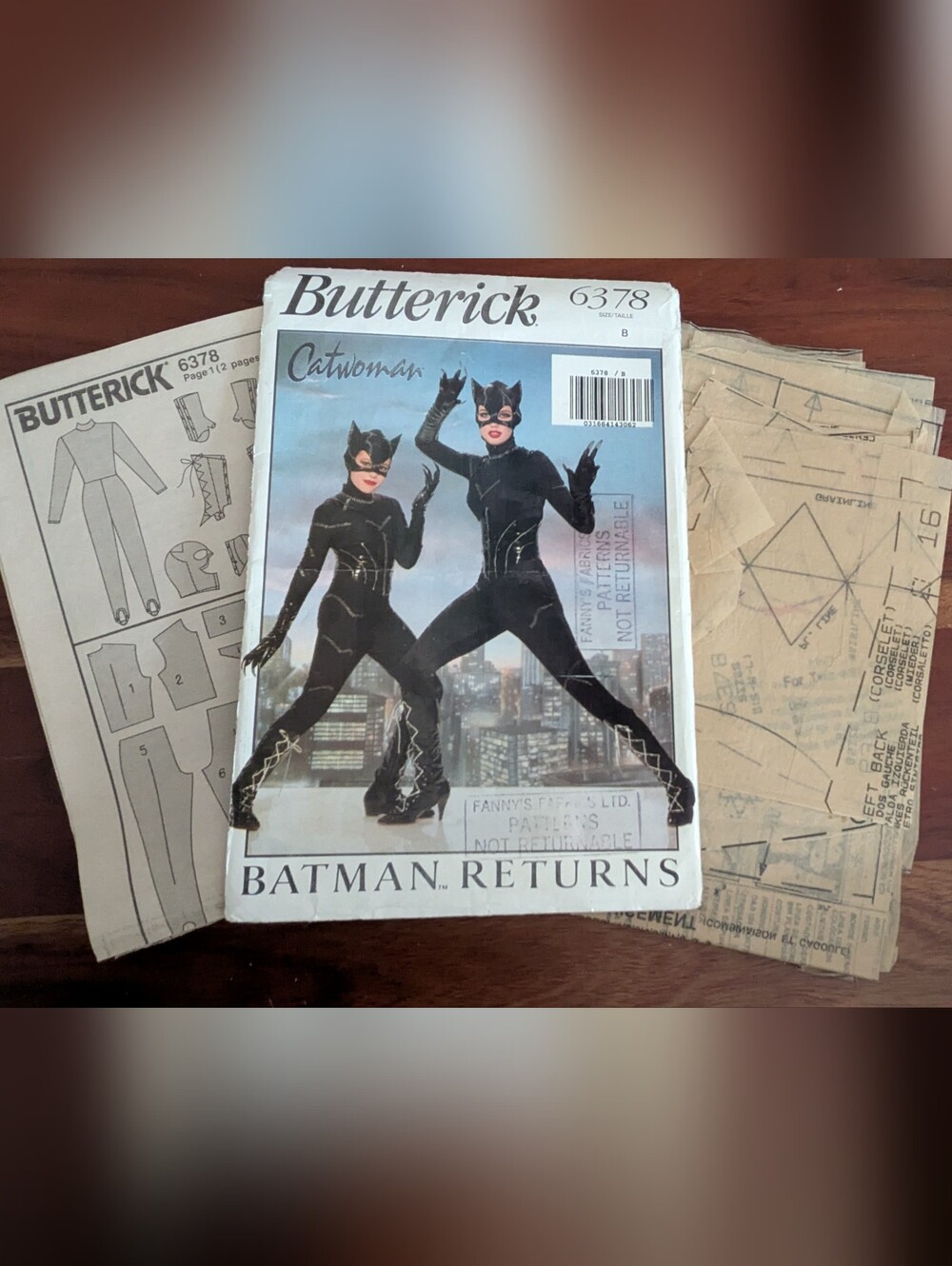 Butterick 6378: Catwoman Costume - Pre-Cut to Size M Girls' (12-14)